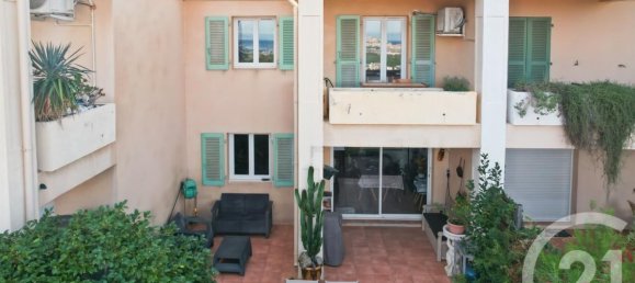 Квартира с 2 спальнями в Кальви, Франция № 78819 5