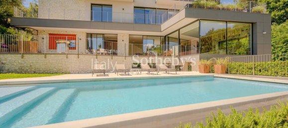 3 bedrooms Villa in Gavirate, Italy No. 300291 21