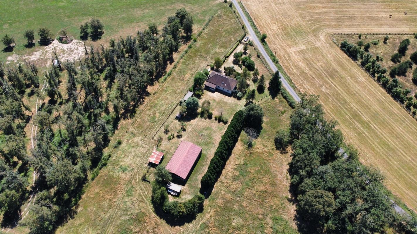 3 Schlafzimmer Haus in Chateaumeillant, France, Nr. 159389