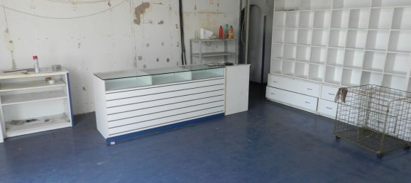 48m² Commercial property in Rome, Italy No. 192857 9