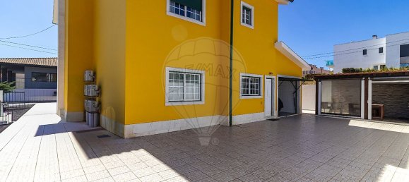 4 Schlafzimmer Haus in Rio de Mouro, Portugal, Nr. 49077 45