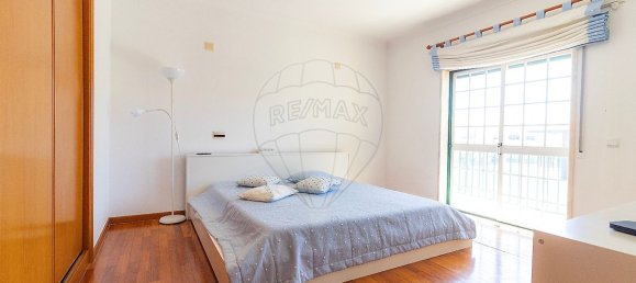 4 Schlafzimmer Haus in Rio de Mouro, Portugal, Nr. 49077 13