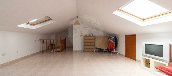 4 Schlafzimmer Haus in Rio de Mouro, Portugal, Nr. 49077 41