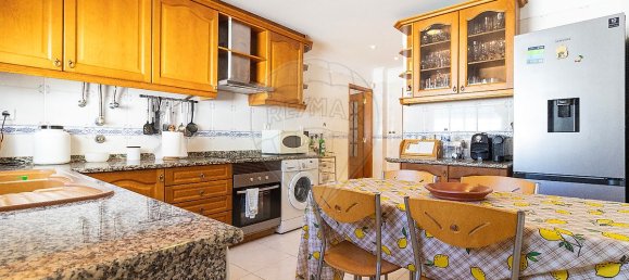 4 Schlafzimmer Haus in Rio de Mouro, Portugal, Nr. 49077 34