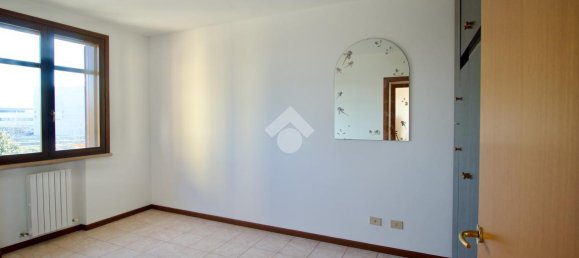 2 rooms Apartment in Reggio Emilia, Italy No. 4705 18