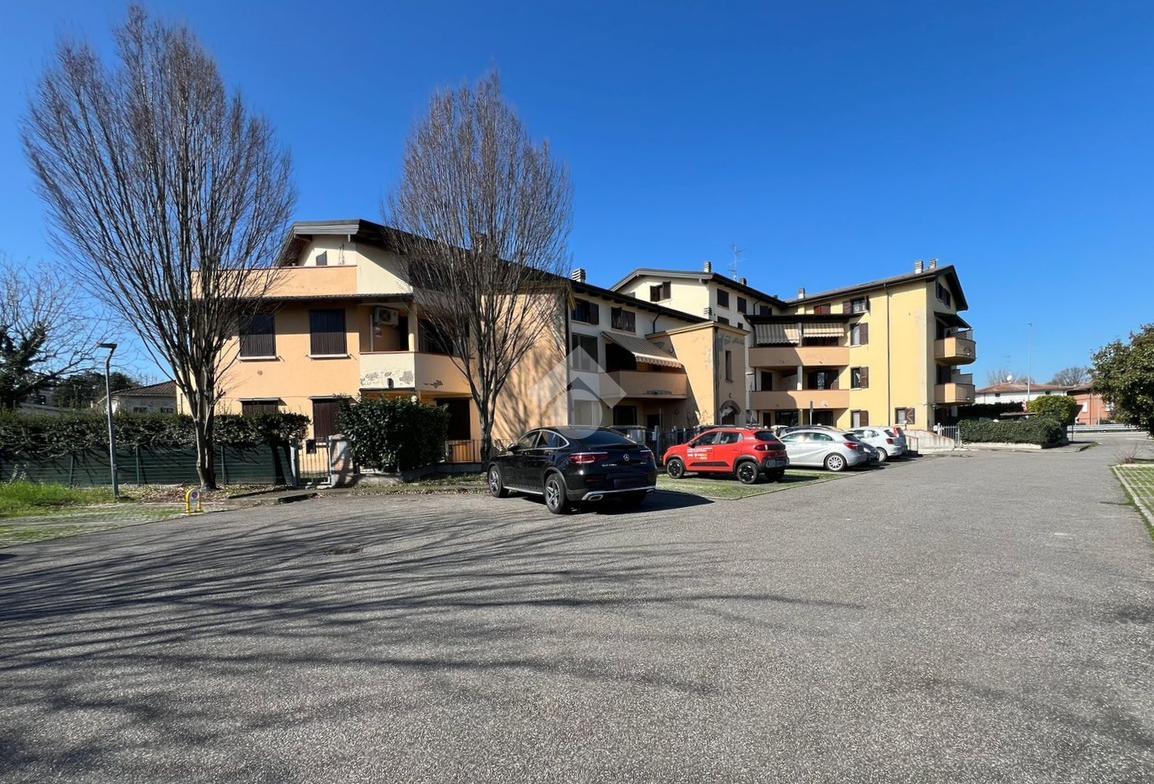 2 rooms Apartment in Reggio Emilia, Italy No. 4705