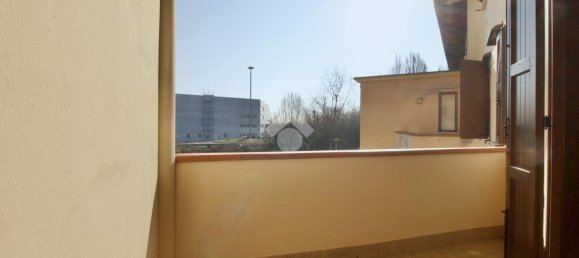 2 rooms Apartment in Reggio Emilia, Italy No. 4705 11