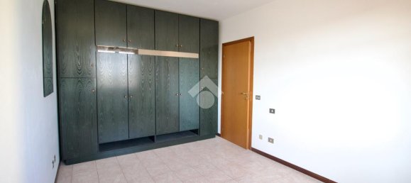 2 rooms Apartment in Reggio Emilia, Italy No. 4705 19