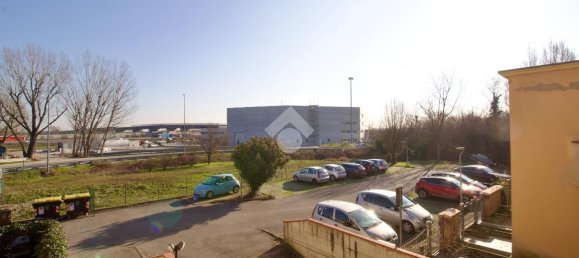 2 rooms Apartment in Reggio Emilia, Italy No. 4705 15