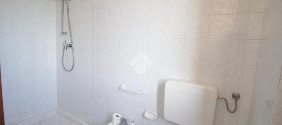 2 rooms Apartment in Reggio Emilia, Italy No. 4705 22