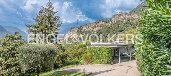 4 bedrooms Villa in Lecco, Italy No. 332115 33