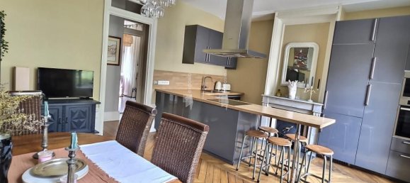Apartamento de 3 dormitorios en Lyon, France No. 343468 4