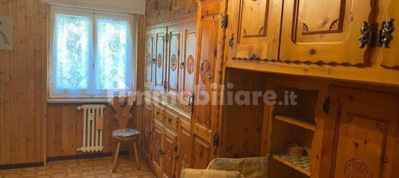 Estudio en Antey Saint Andre, Italy No. 111839 5
