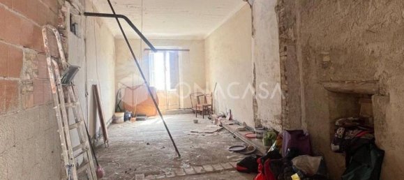 2-salle Appartement à San Salvo, Italy No. 25347 3