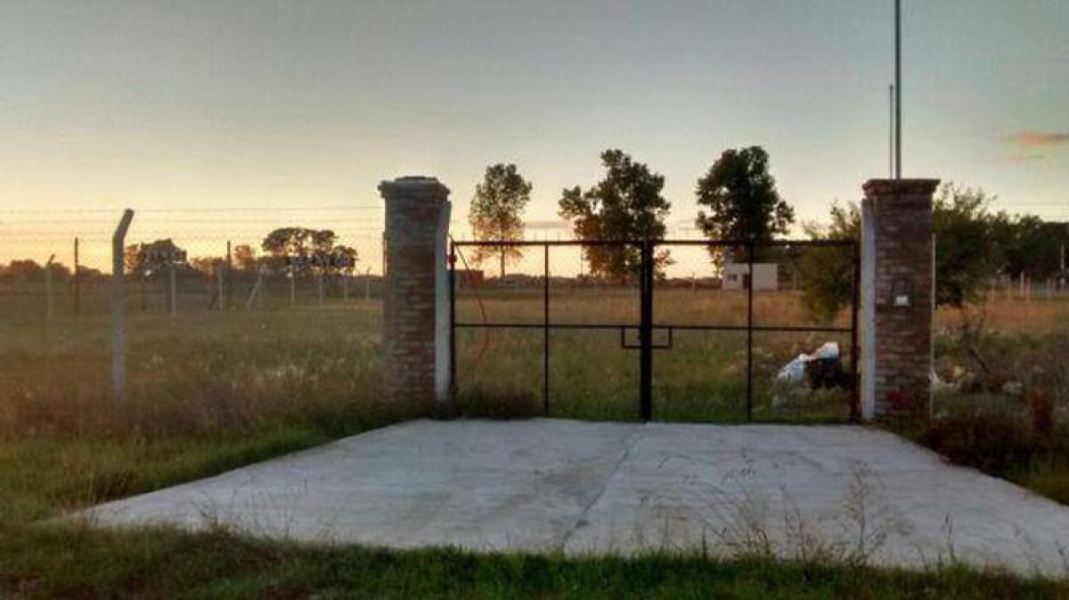  Land in Presidente Peron, Argentina No. 49697