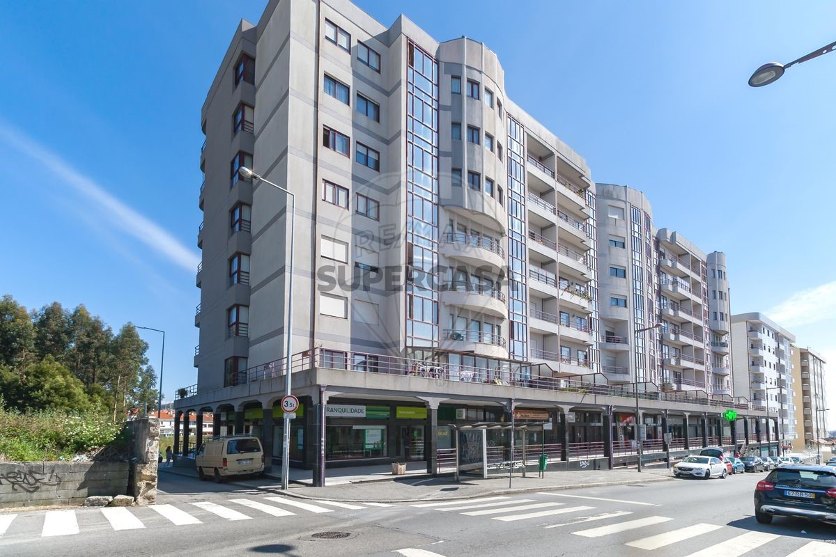 Apartamento de 2 dormitorios en Vila Nova de Gaia, Portugal No. 234116