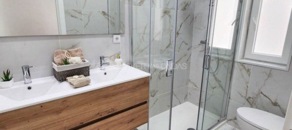 3 bedrooms Apartment in Lisbon, Portugal No. 163063 12