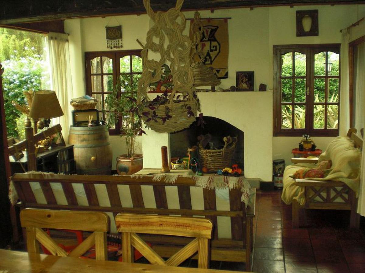 2 bedrooms House in Mar del Plata, Argentina No. 87801