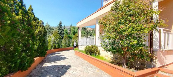 Вилла с 4 спальнями в Палермо, Италия № 215983 15