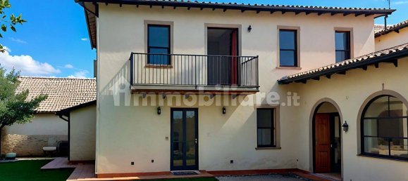 Дом с 2 спальнями в Монтебеллуна, Италия № 275169 22