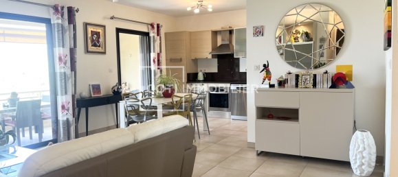 Apartamento de 2 dormitorios en Propriano, France No. 222405 3