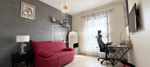 Apartamento de 2 dormitorios en Propriano, France No. 222405 12