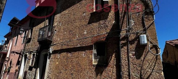 5 rooms House in Cosenza, Italy No. 157515 2