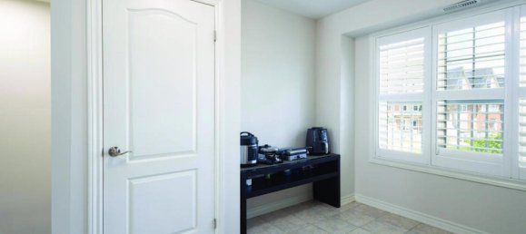 2 bedrooms House in Milton, Canada No. 736 7