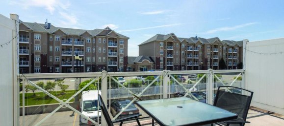 2 bedrooms House in Milton, Canada No. 736 12