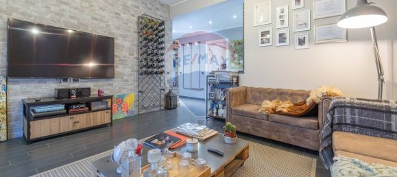 3 bedrooms Apartment in Chieti, Italy No. 379836 5