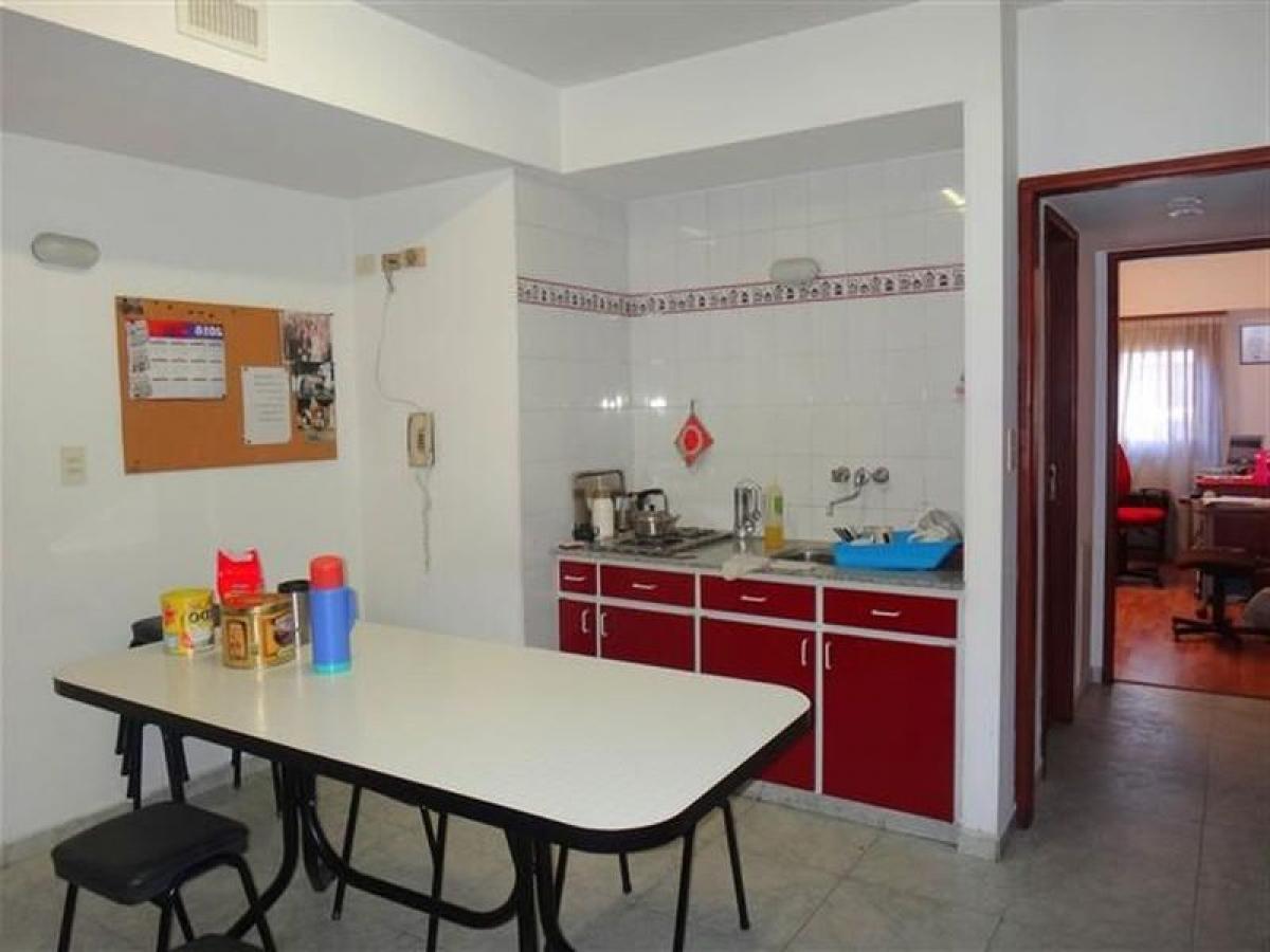 Oficina en Mar del Plata, Argentina 233 m² No. 109695