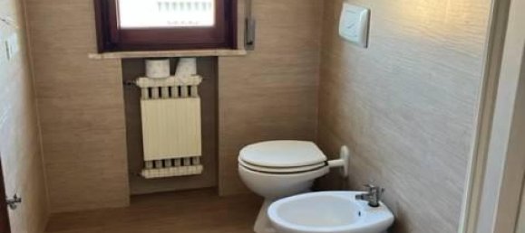 4 rooms Apartment in Vinci, Italy No. 38008 6