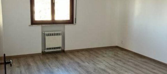 4 rooms Apartment in Vinci, Italy No. 38008 7