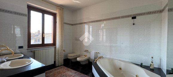 4-Zimmer Villa in Madone, Italy, Nr. 14786 26