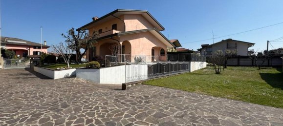 4-Zimmer Villa in Madone, Italy, Nr. 14786 4