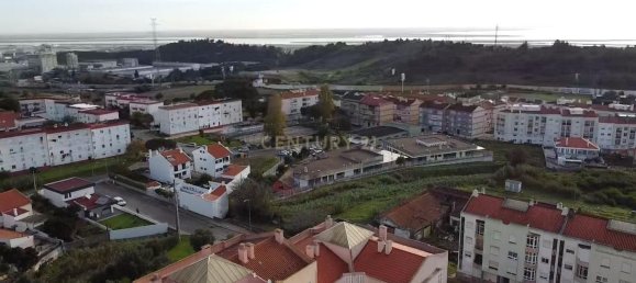 143000m² Land in Vialonga, Portugal No. 120147 16