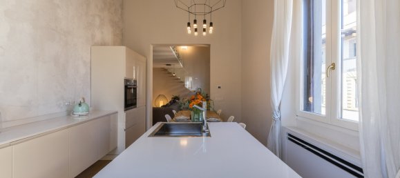 4 bedrooms Penthouse in Florence, Italy No. 169046 9