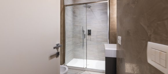 4 bedrooms Penthouse in Florence, Italy No. 169046 36