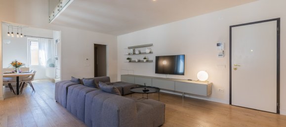 4 bedrooms Penthouse in Florence, Italy No. 169046 2