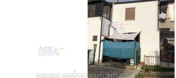 3 bedrooms Apartment in Forlì, Italy No. 372227 2