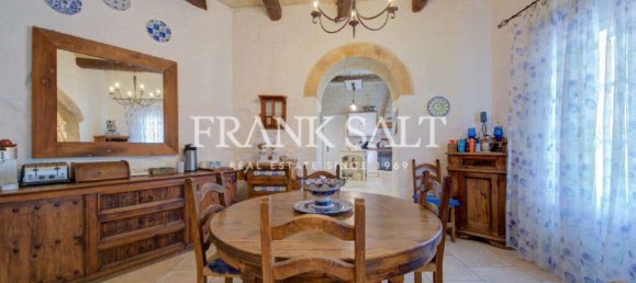 Дом с 4 спальнями в Зеббудж, Мальта № 1288 9