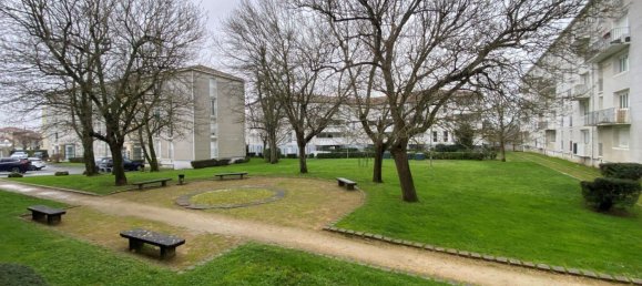 3 Schlafzimmer Wohnung in La Rochelle, France, Nr. 101126 4