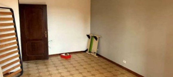 3 rooms Apartment in Venegono Superiore, Italy No. 186702 17