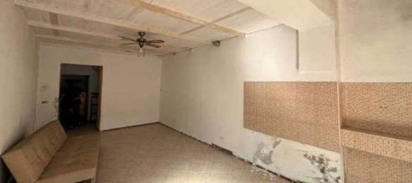 3 rooms Apartment in Venegono Superiore, Italy No. 186702 7