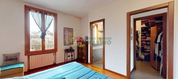 3غرفة شقة في Segrate, Italy رقم 38072 44