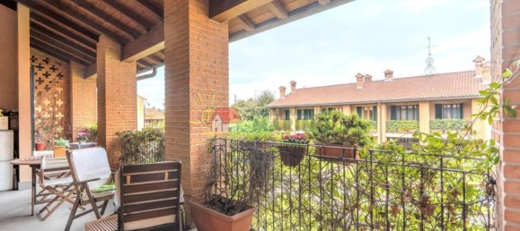 3غرفة شقة في Segrate, Italy رقم 38072 74