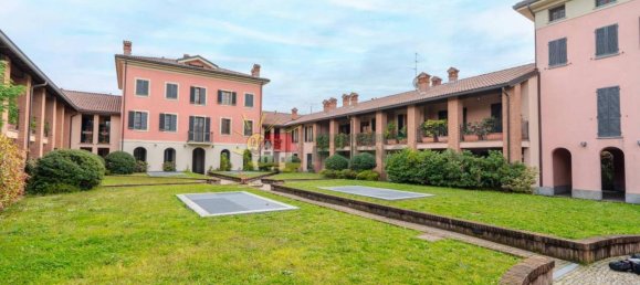 3غرفة شقة في Segrate, Italy رقم 38072 78