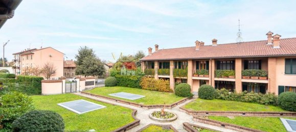 3غرفة شقة في Segrate, Italy رقم 38072 79