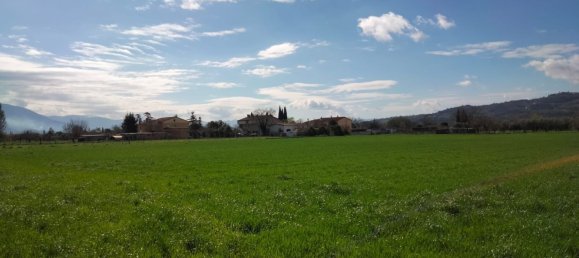 27310m² Land in Foligno, Italy No. 123686 9