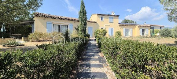 5 Schlafzimmer Villa in Saint-Saturnin-les-Apt, France, Nr. 342575 2